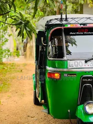 Bajaj RE 2008