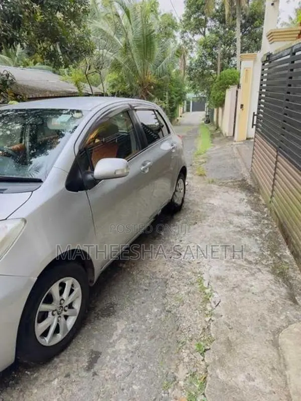 Toyota Vitz 2007