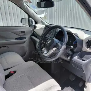 Mitsubishi eK Wagon M 2023