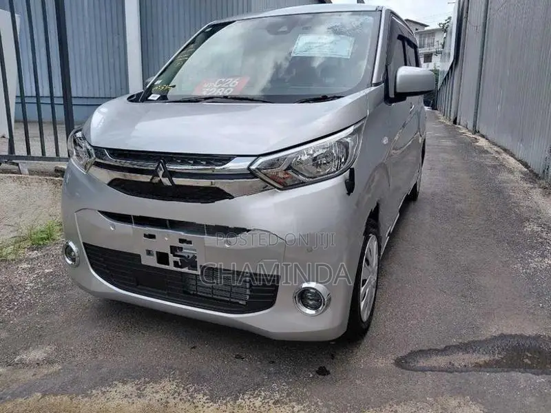 Mitsubishi eK Wagon M 2024
