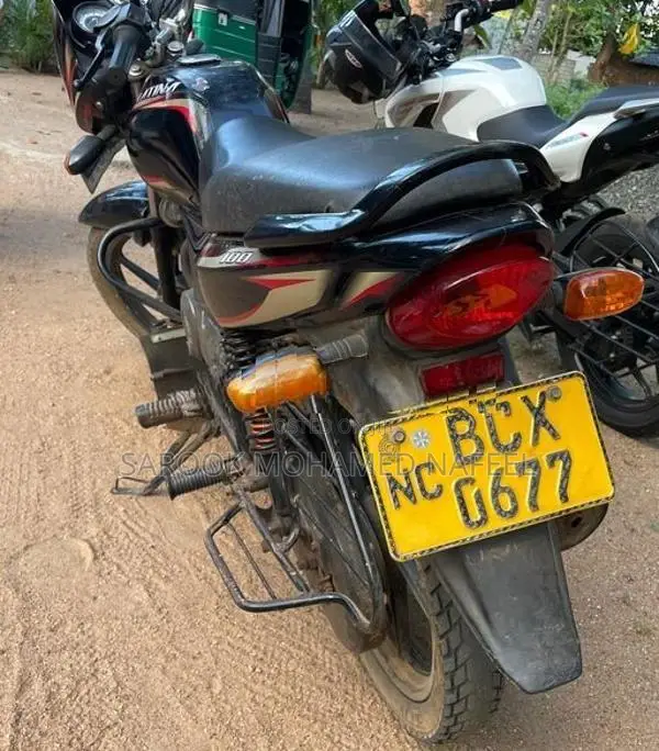 Bajaj Platina 100 2015