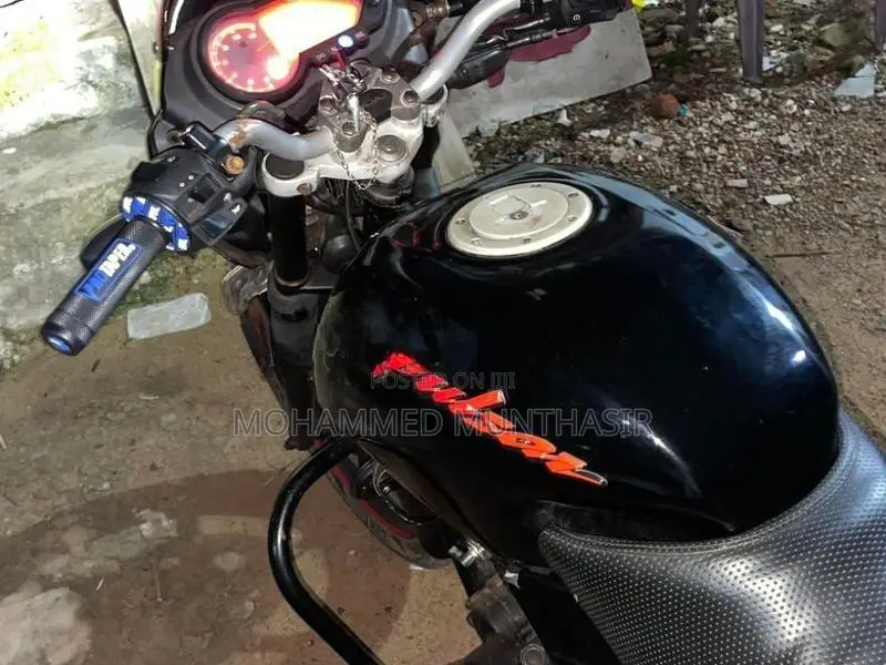 Bajaj Pulsar 180 2008