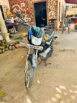 Bajaj CT100 2015