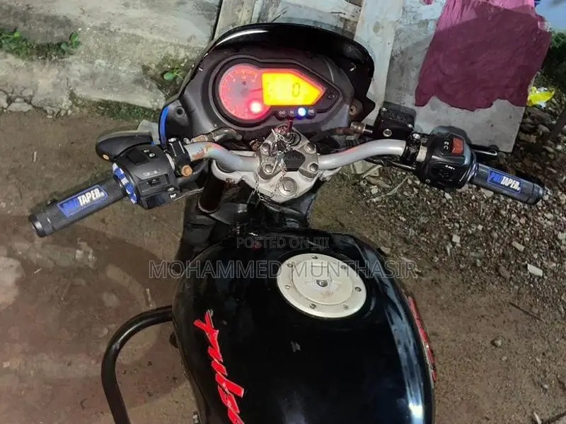Bajaj Pulsar 180 2008