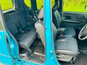 Daihatsu Tanto Custom 2024