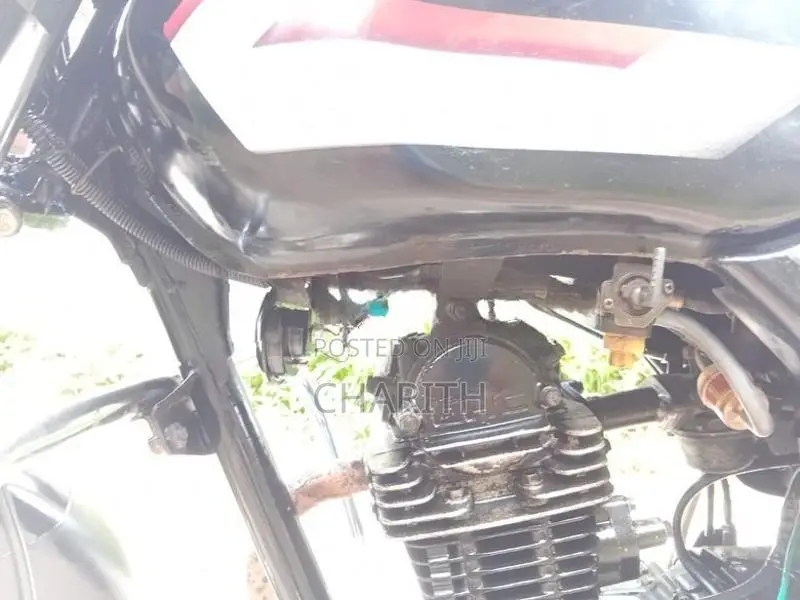 Bajaj CT100 2010