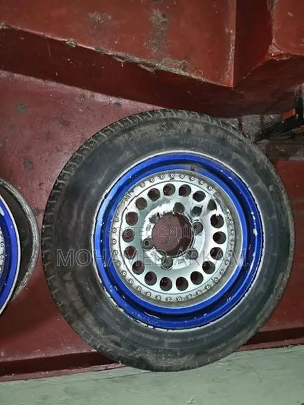 15 Inches 6 Hold Alloy Wheels
