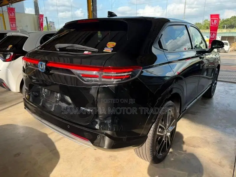 Honda Vezel Z Premium 2025