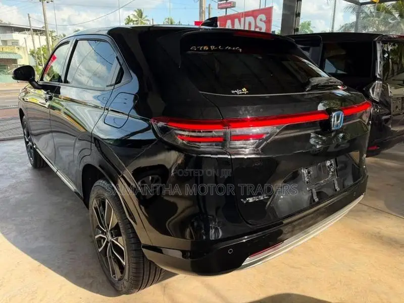 Honda Vezel Z Premium 2025