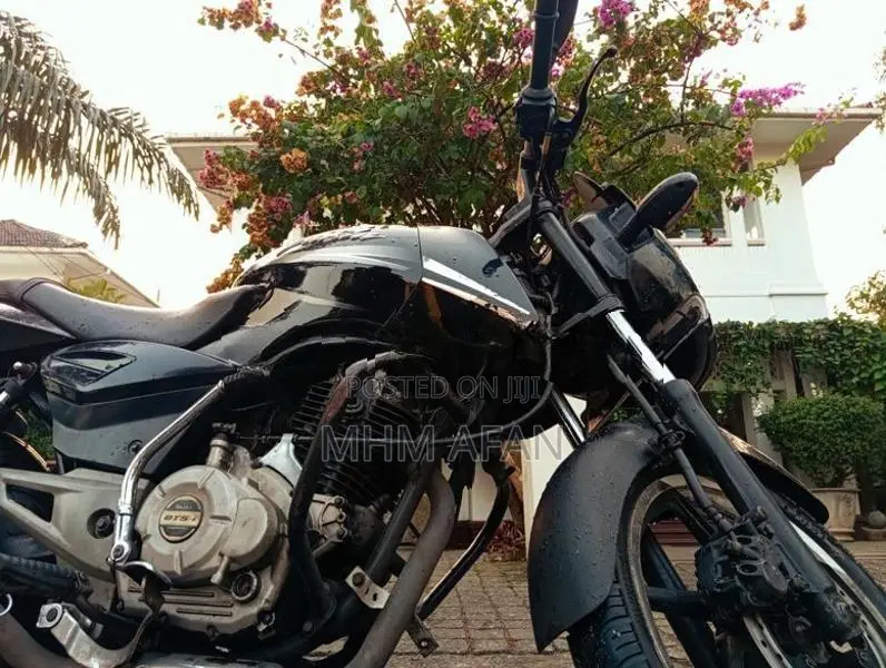 Bajaj Pulsar 150 Single Disc UG 2016