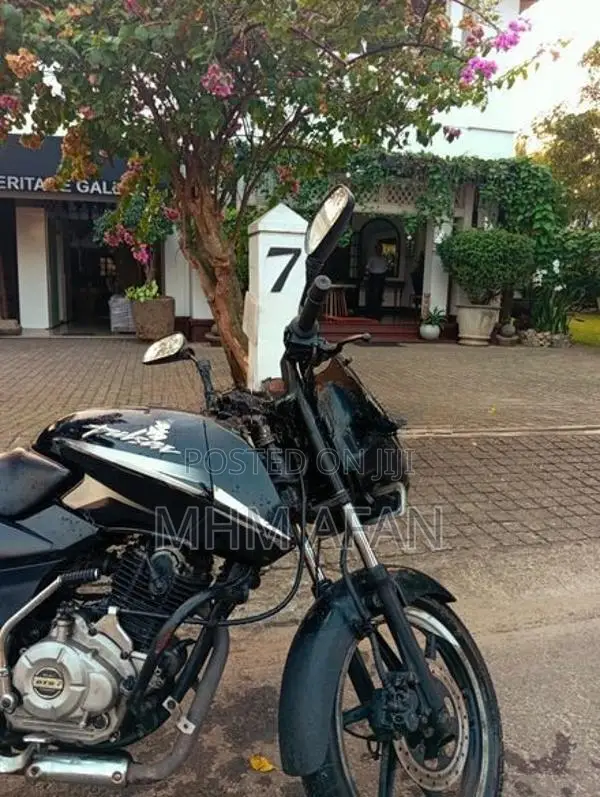 Bajaj Pulsar 150 Single Disc UG 2016