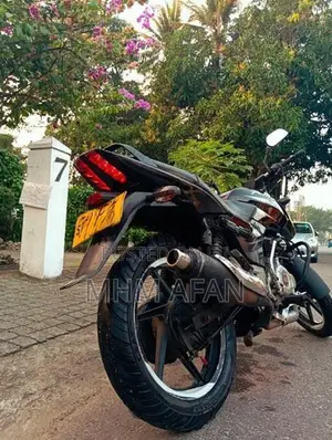 Bajaj Pulsar 150 Single Disc UG 2016