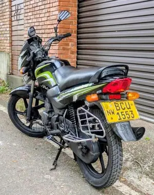 TVS Metro 2015