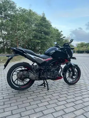 Honda CB Hornet 2016