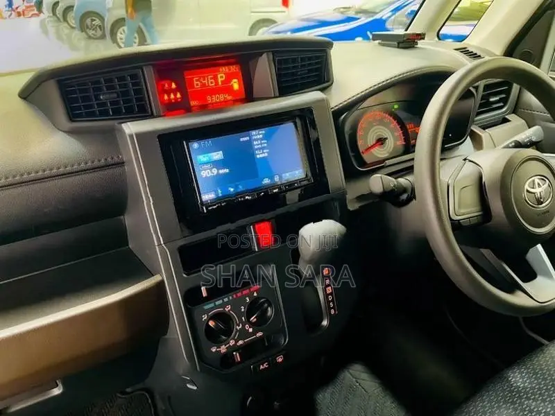 Toyota Roomy X 2023