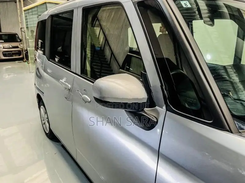 Toyota Roomy X 2023