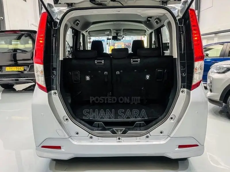 Toyota Roomy X 2023