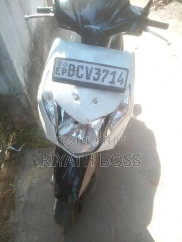 Honda Dio 2011