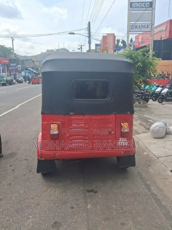 Bajaj RE 1999