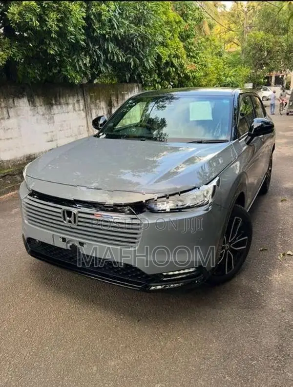 Honda Vezel Z Play Moon Roof 2026