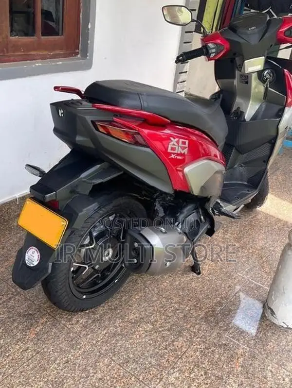 Hero XOOM 125R Red 2026