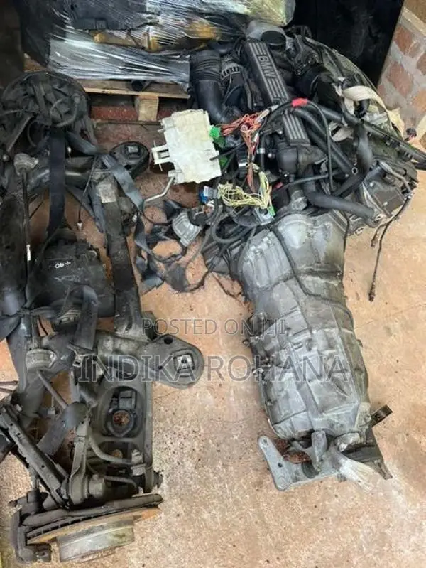 BMW 325i Engine Parts
