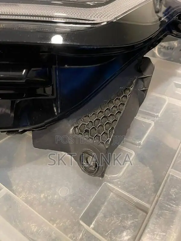 Range Rover Velar 2019 Passenger LED Headlight L560 Vogue Sport