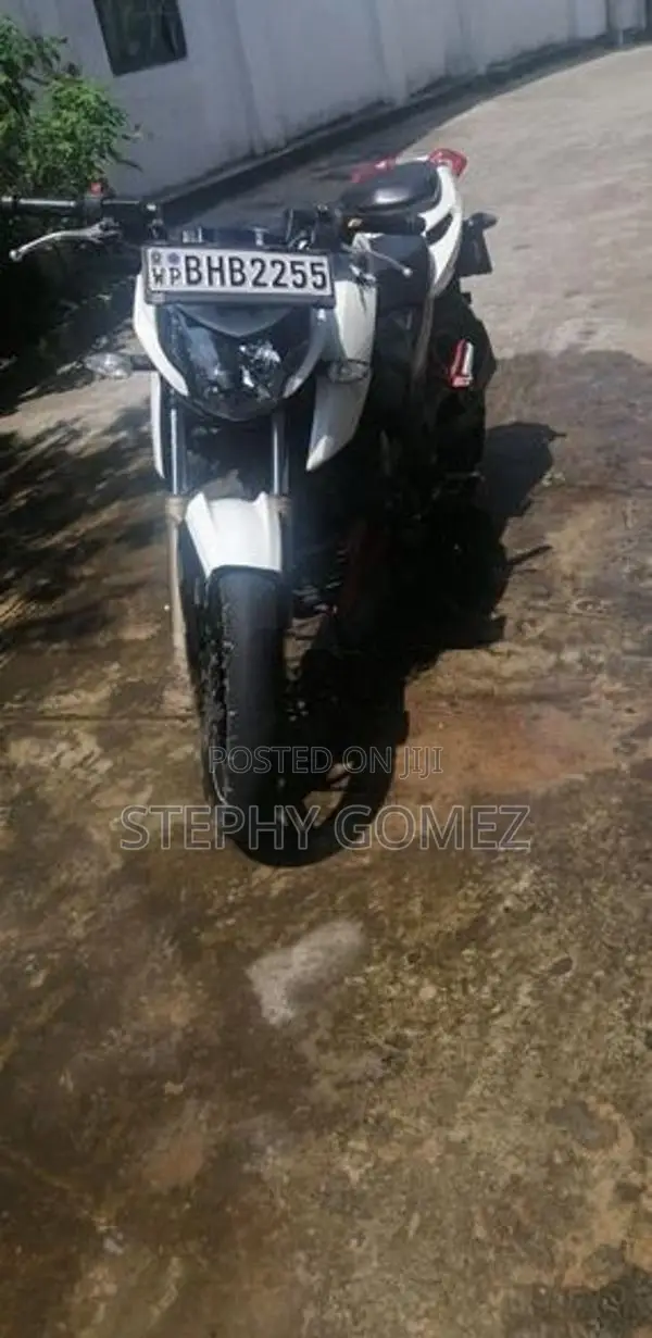 TVS Apache 2017