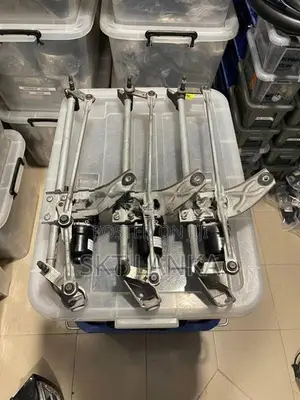 Genuine Mercedes CLA CLA200 2020 Front Windscreen Wiper Motor C118