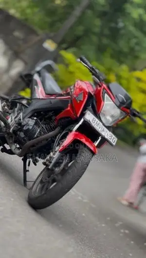 Honda CB Hornet 2019
