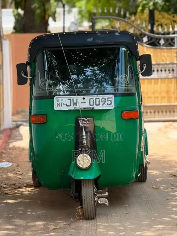 Bajaj RE 2004
