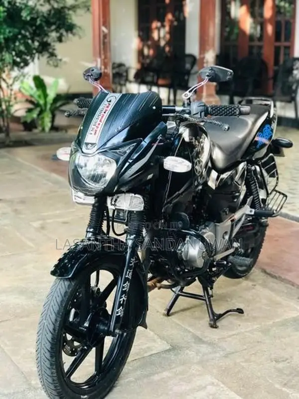 Bajaj Pulsar 150 2015