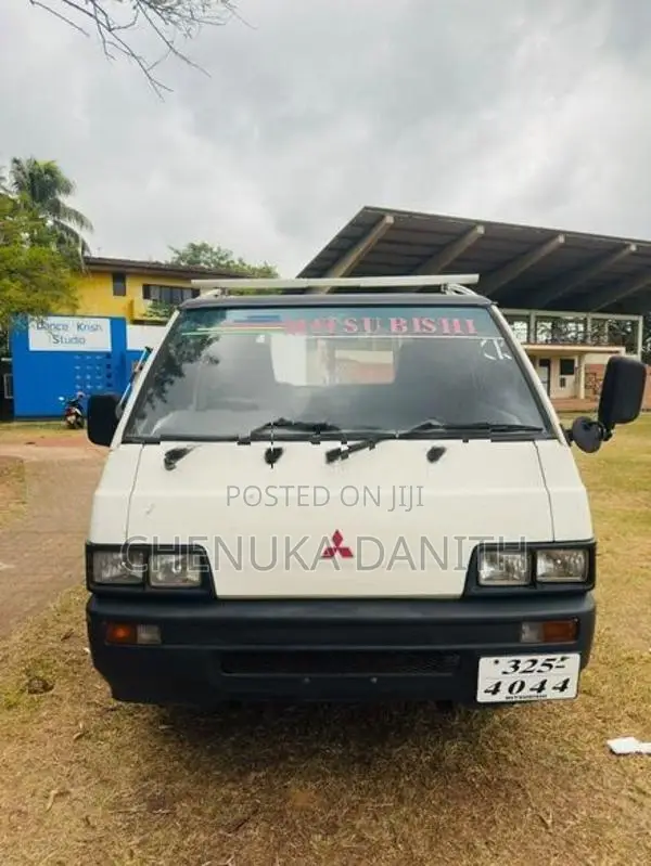 Mitsubishi Delica 1995