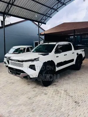 Toyota Hilux TRAVO Overland Plus 2026
