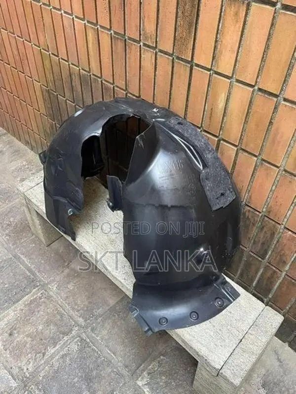 Genuine New Mercedes CLA CLA200 2020 AMG Passenger Fender Liner C118