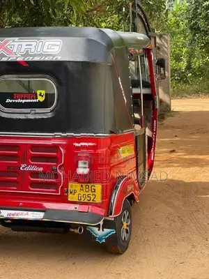 Bajaj RE like a new 2016