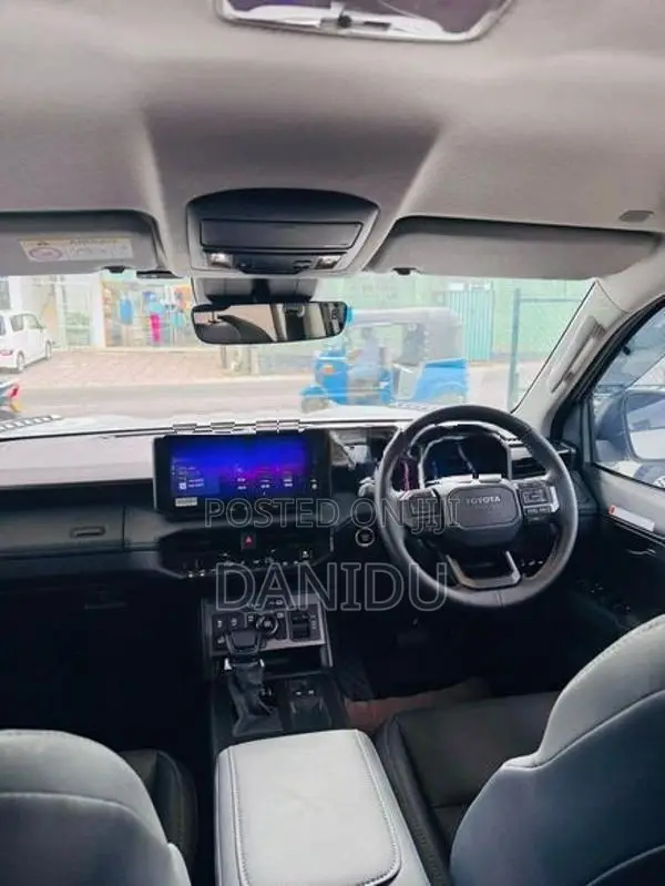 Toyota Hilux TRAVO Overland Plus 2026