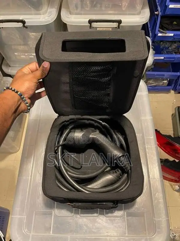 Genuine BMW X5 Hybrid 2017 Battery Charging Cable 330e 530e 740e