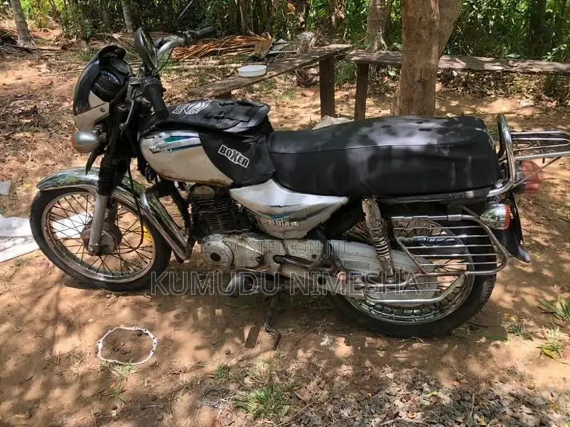 Bajaj Boxer 2003