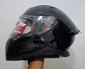 Axor Street Solid Black Helmet