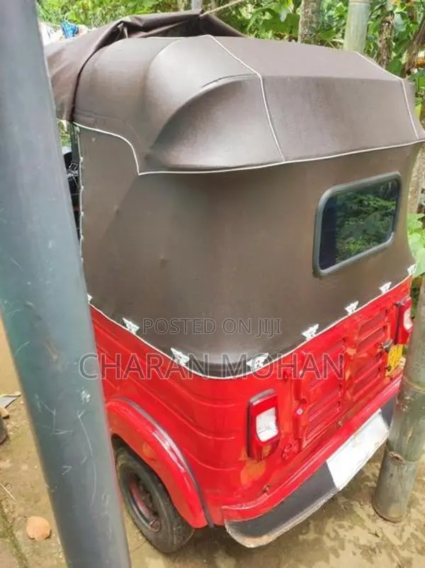 Bajaj RE 205cc 2011