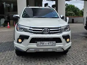 Toyota Hilux REVO G GRADE 2016