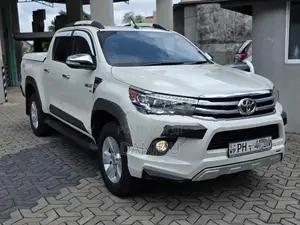Toyota Hilux REVO G GRADE 2016