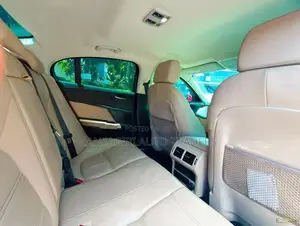 Jaguar XE 2017