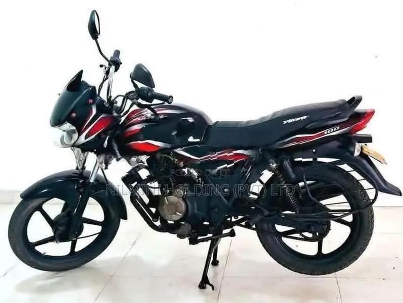 Bajaj Platina 100 2017