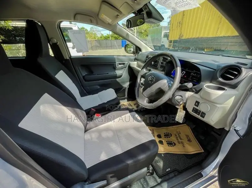Daihatsu Mira 2025