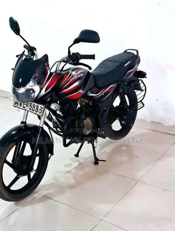 Bajaj Platina 100 2017