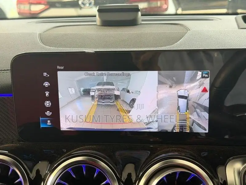 Mercedes Benz GLB Premium Plus AMG 2024