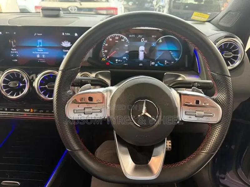 Mercedes Benz GLB Premium Plus AMG 2024
