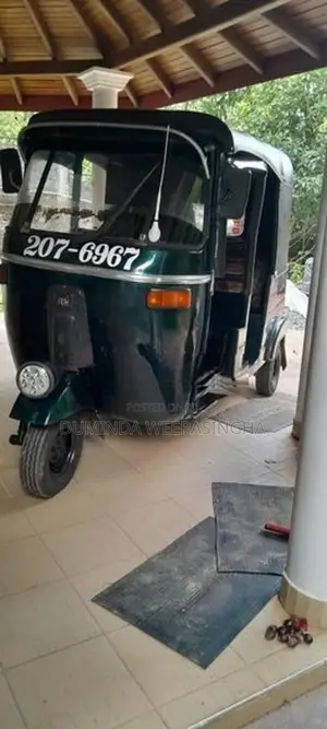 Bajaj RE 1999